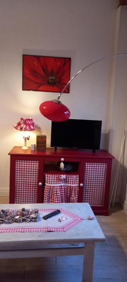 Rouge Calme Et Nature Holiday home