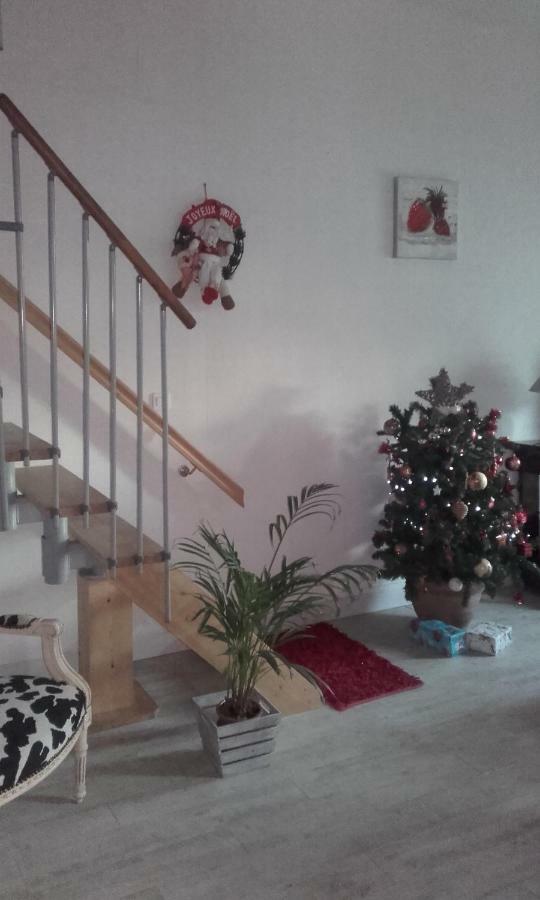 Holiday home Rouge Calme Et Nature *