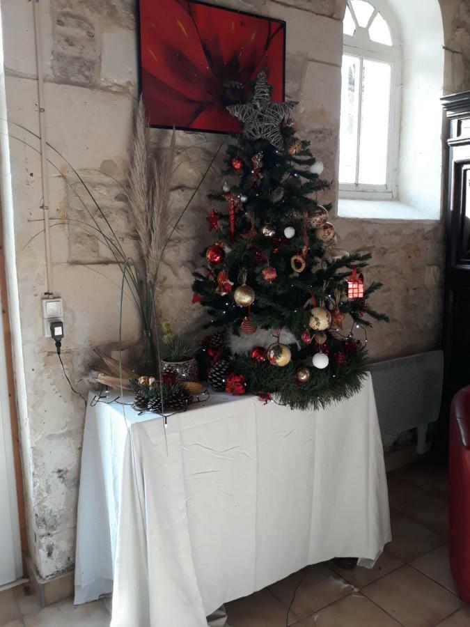Holiday home Rouge Calme Et Nature